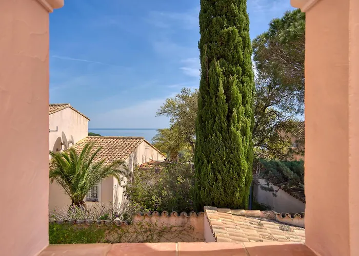 Maison De Face Au Golf De St-maxime Willa *